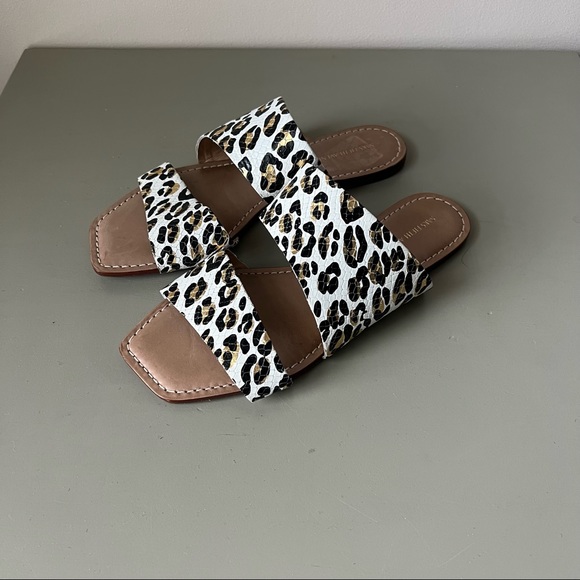 Saks Fifth Avenue Slides size 7 - Picture 5 of 5